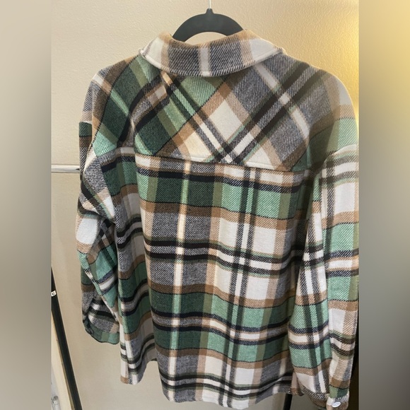 Green, tan, and black Plaid jacket - Picture 5 of 5